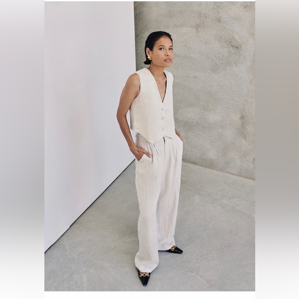 Dissh Norah Linen vest in Natural